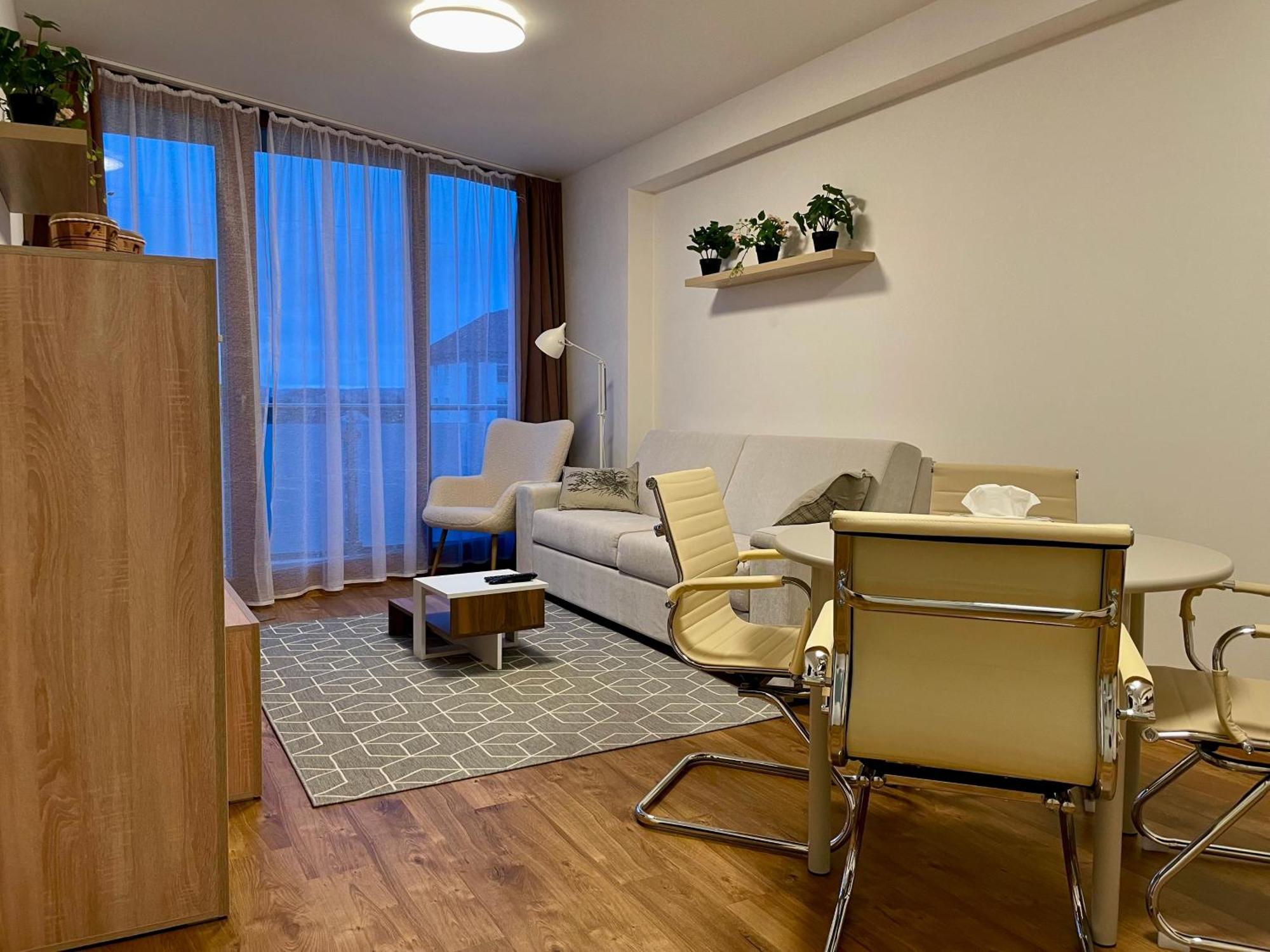 Apartman Astra Sezimovo Usti Экстерьер фото